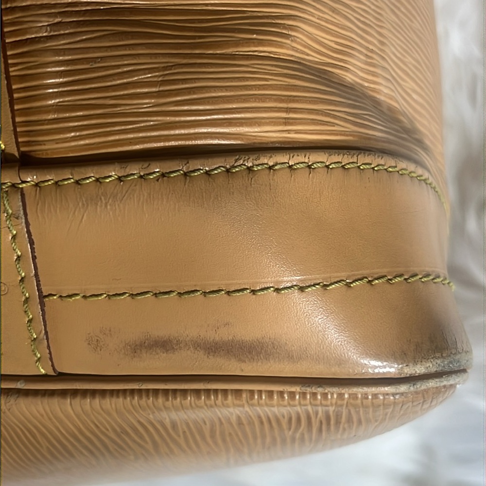 Louis Vuitton Epi noe vintage Leather Bucket Bag - Picture 7 of 14